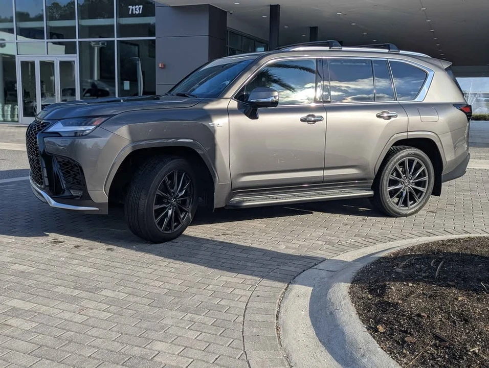 2024 Lexus LX 4th Gen - Image 7 of 15