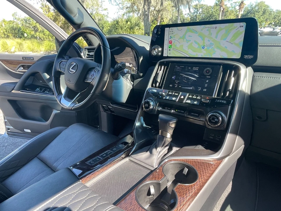 2024 Lexus LX 4th Gen - Image 19 of 21