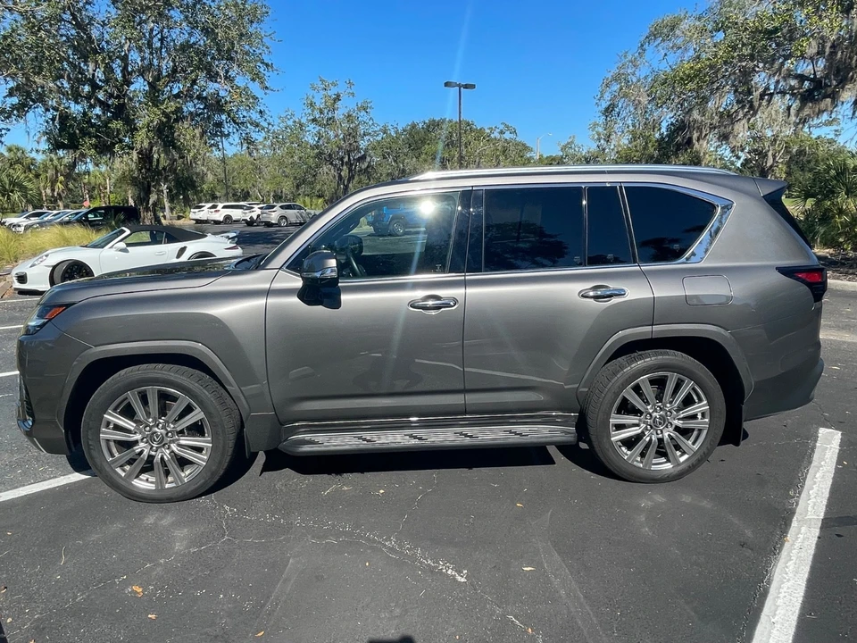 2024 Lexus LX 4th Gen - Image 8 of 21