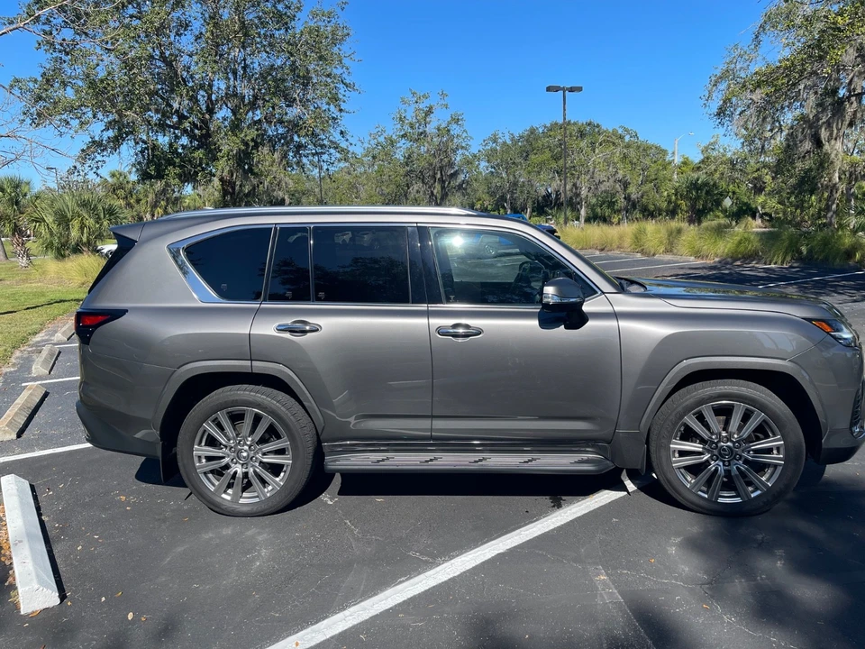 2024 Lexus LX 4th Gen - Image 10 of 21