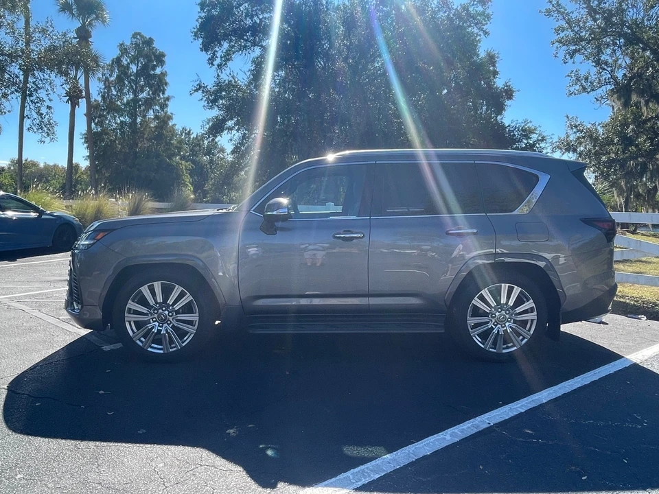 2024 Lexus LX 4th Gen - Image 9 of 21
