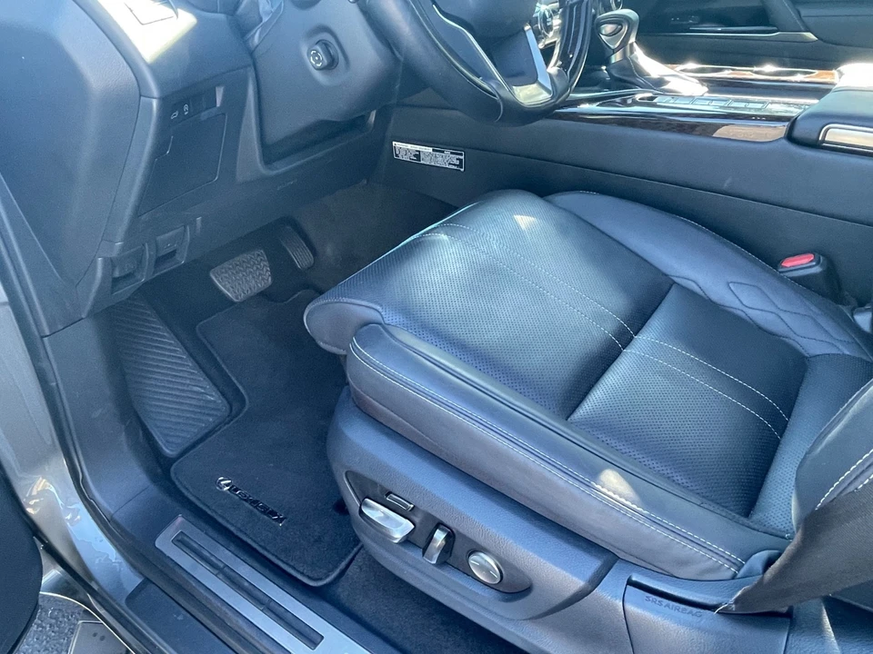 2024 Lexus LX 4th Gen - Image 17 of 21