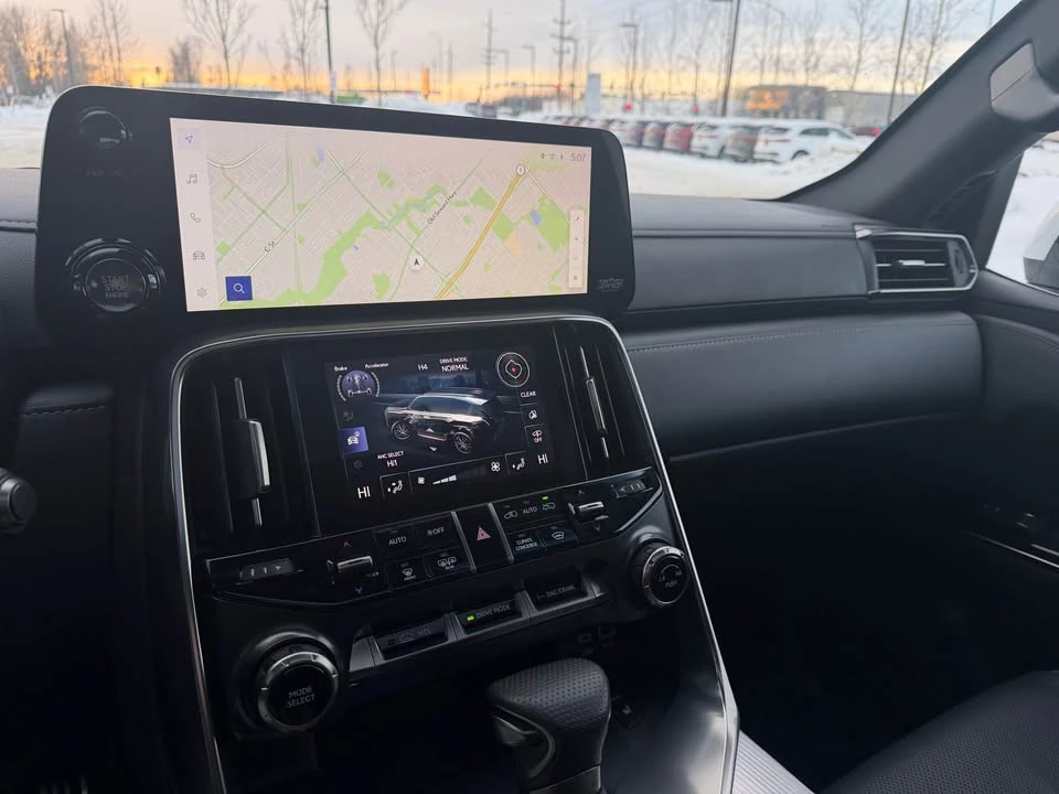 2024 Lexus LX 4th Gen - Image 13 of 20