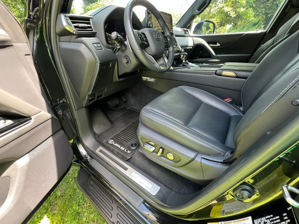 2024 Lexus LX 4th Gen - Image 16 of 21