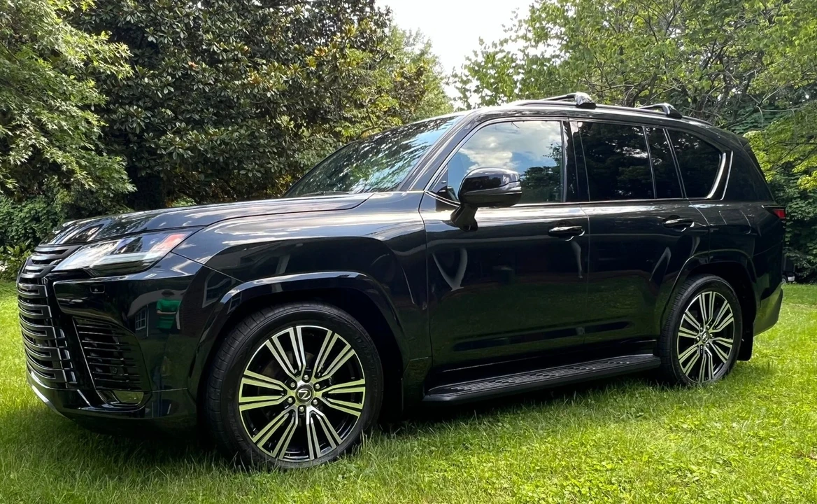 2024 Lexus LX 4th Gen - Image 10 of 21