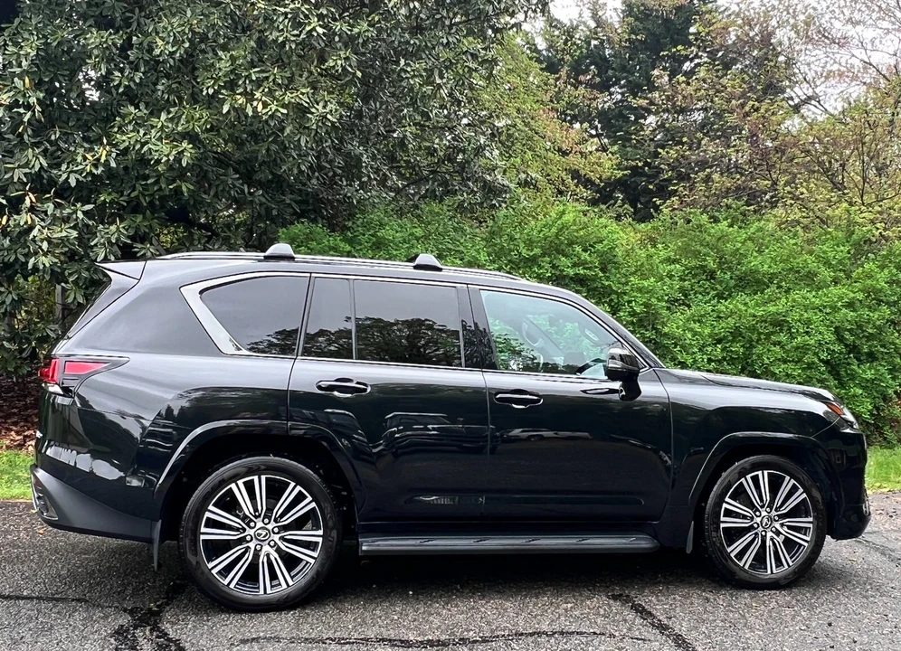 2024 Lexus LX 4th Gen - Image 3 of 21