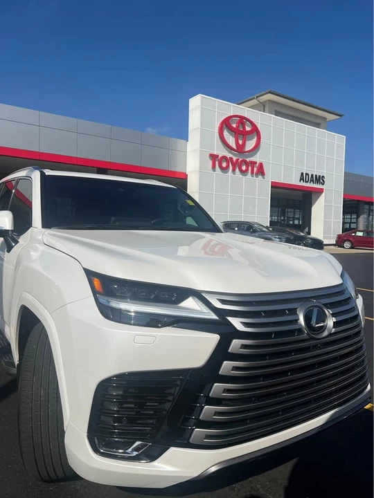 2024 Lexus LX 4th Gen - Image 2 of 5