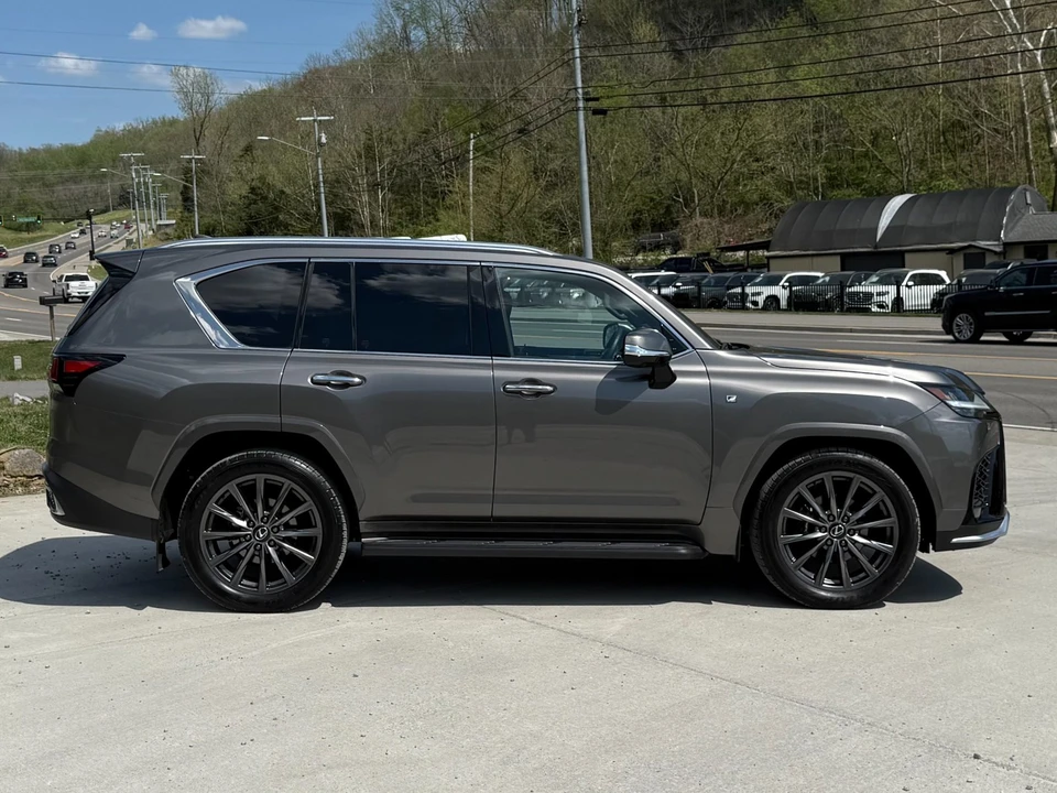 2024 Lexus LX 4th Gen - Image 5 of 21
