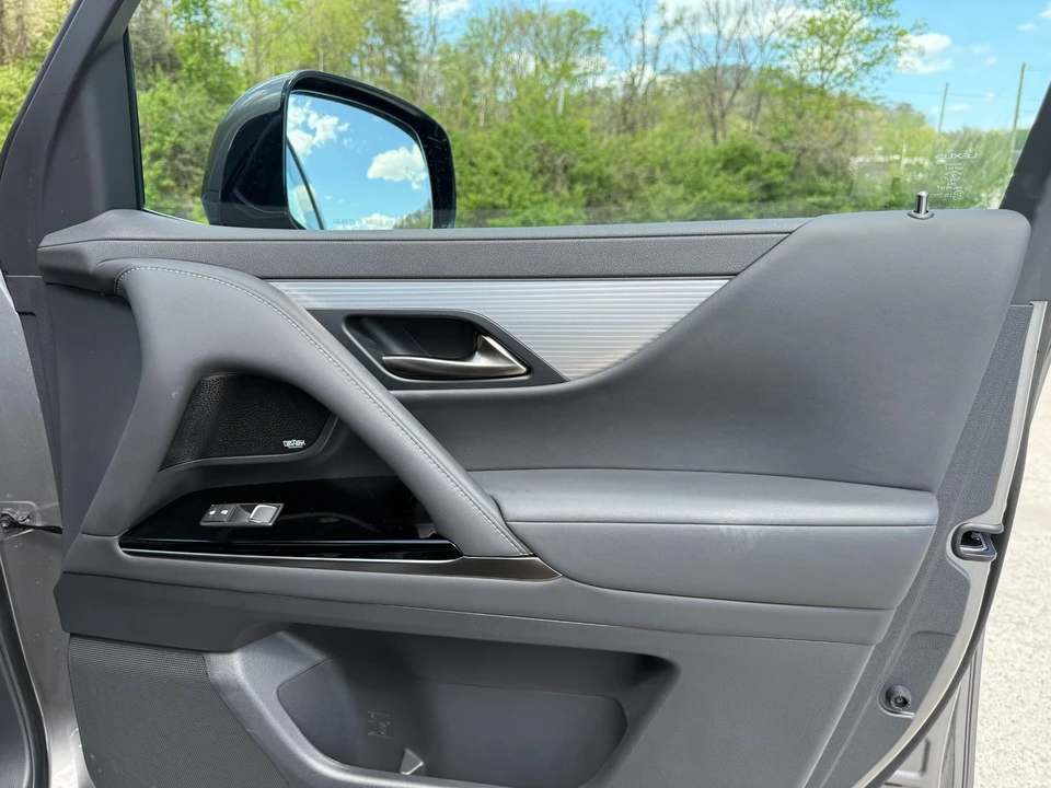 2024 Lexus LX 4th Gen - Image 21 of 21