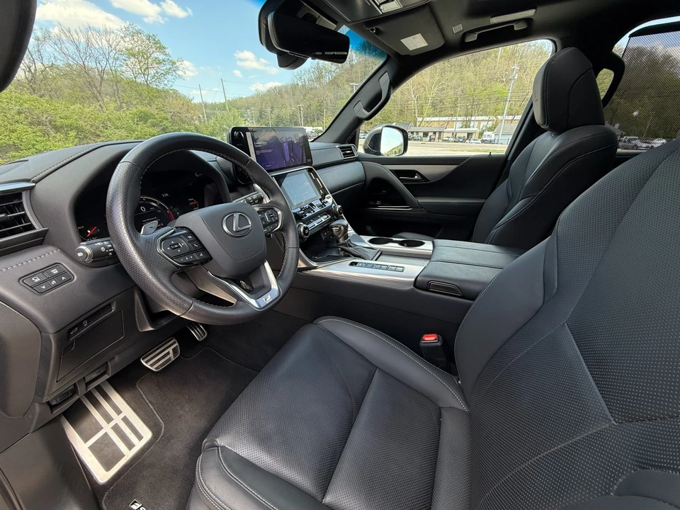 2024 Lexus LX 4th Gen - Image 16 of 21