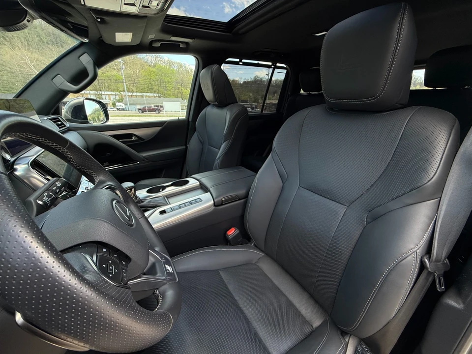 2024 Lexus LX 4th Gen - Image 15 of 21