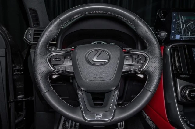 2024 Lexus LX 4th Gen - Image 20 of 21