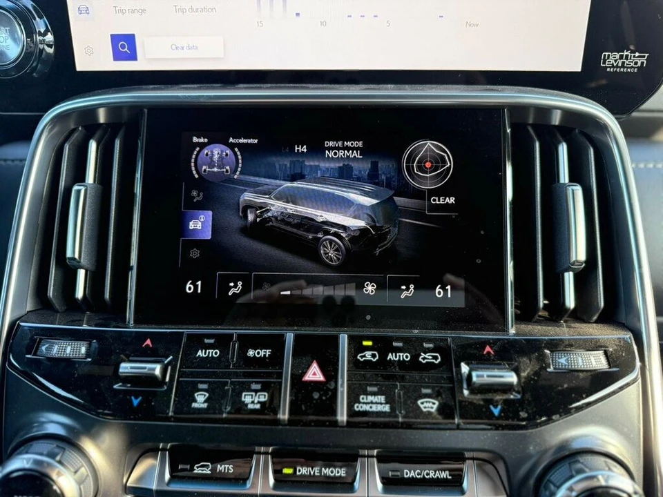 2024 Lexus LX 4th Gen - Image 17 of 21