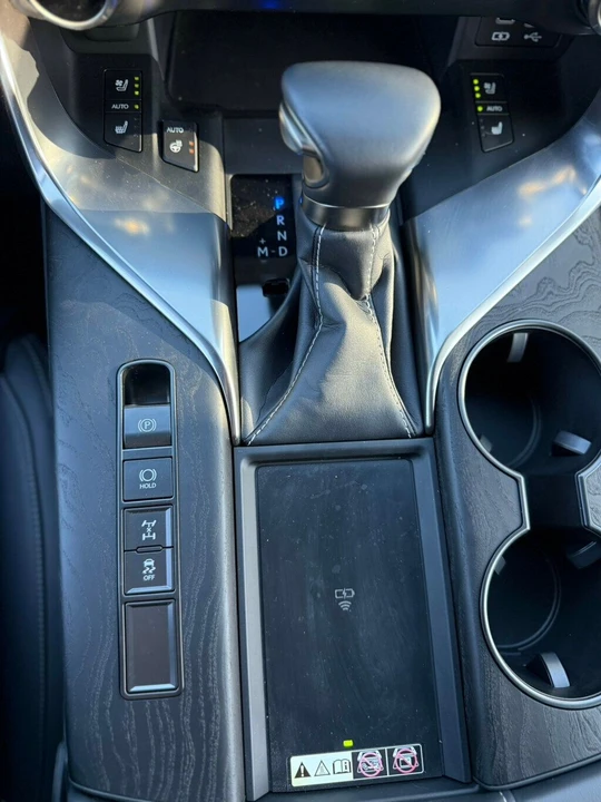 2024 Lexus LX 4th Gen - Image 19 of 21