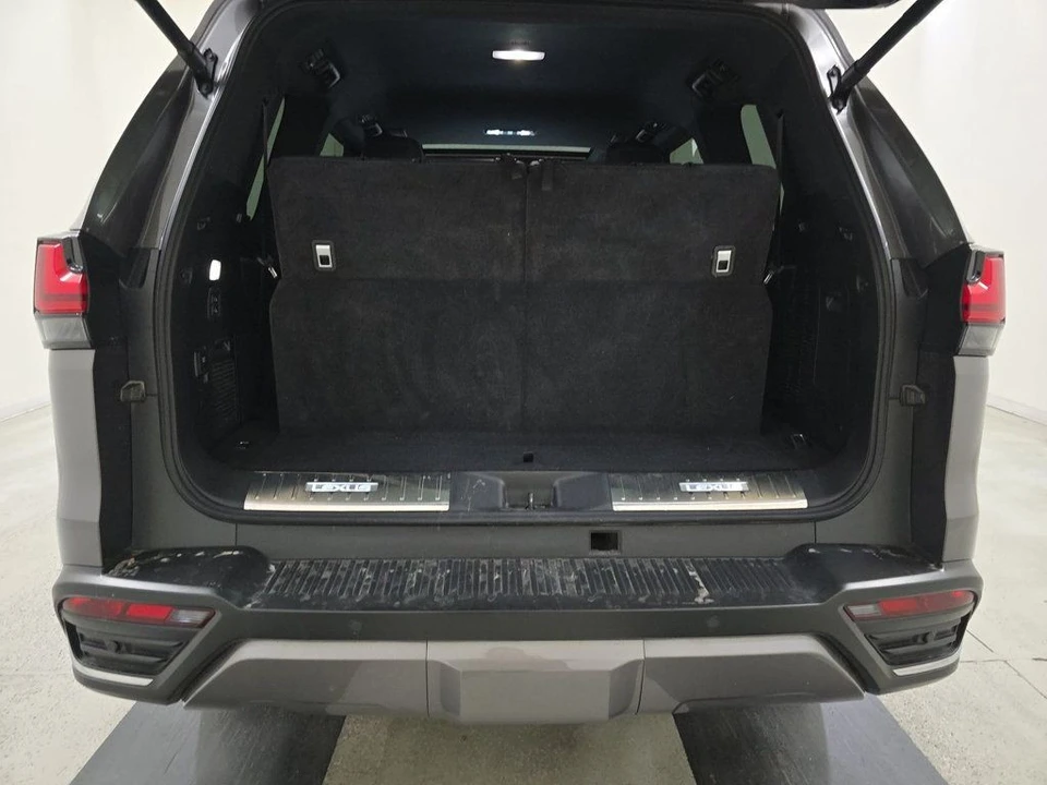 2024 Lexus LX 4th Gen - Image 16 of 16