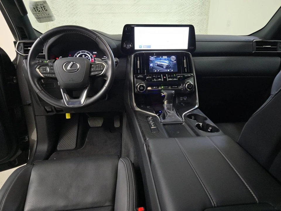 2024 Lexus LX 4th Gen - Image 11 of 16