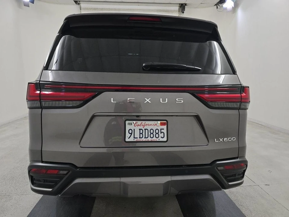 2024 Lexus LX 4th Gen - Image 5 of 16