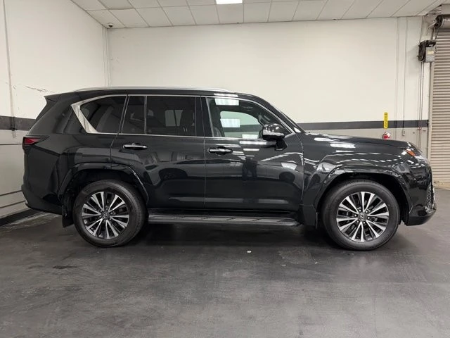 2024 Lexus LX 4th Gen - Image 5 of 31
