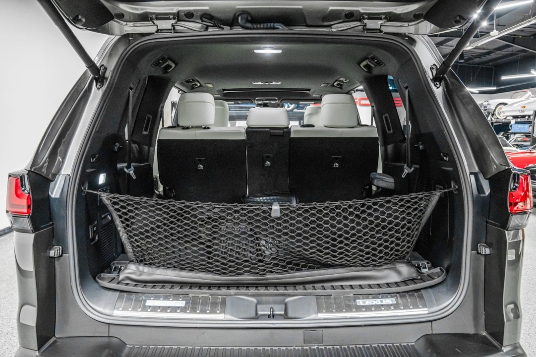 2024 Lexus LX 3rd Gen - Image 18 of 21
