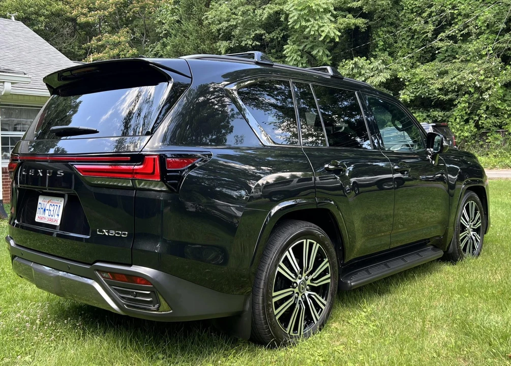 2024 Lexus LX 4th Gen - Image 21 of 31