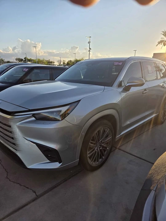 2024 Lexus - Image 2 of 12