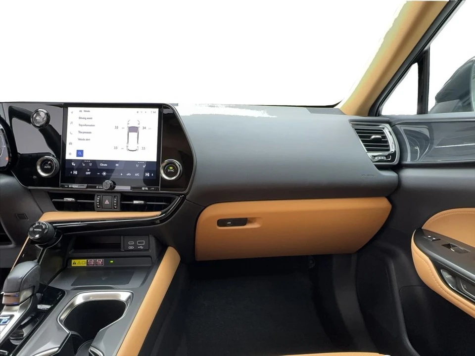 2024 Lexus NX 2nd Gen - Image 19 of 21