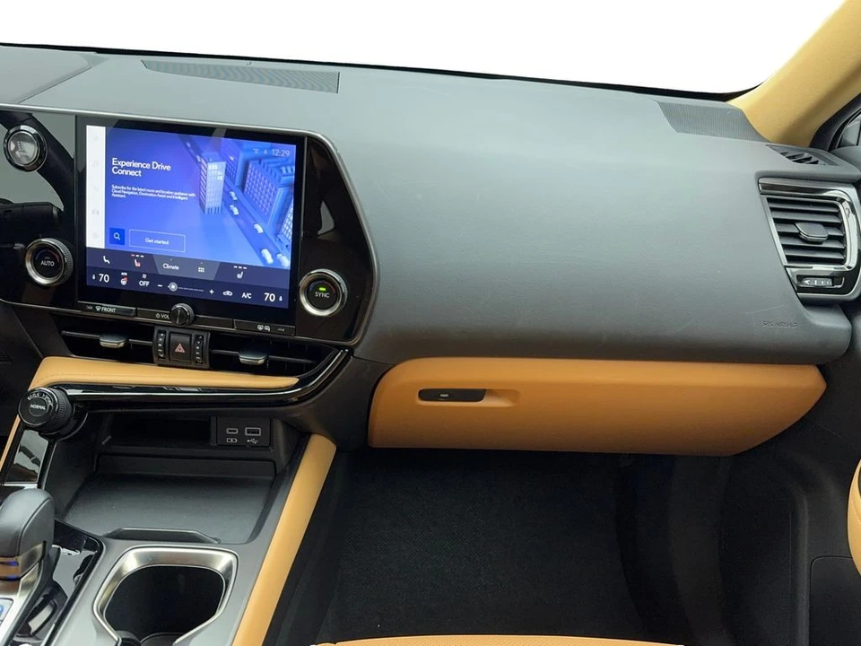 2024 Lexus NX 2nd Gen - Image 19 of 21