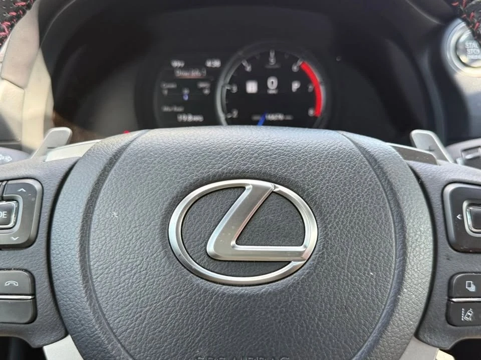 2024 Lexus RC - Image 10 of 20
