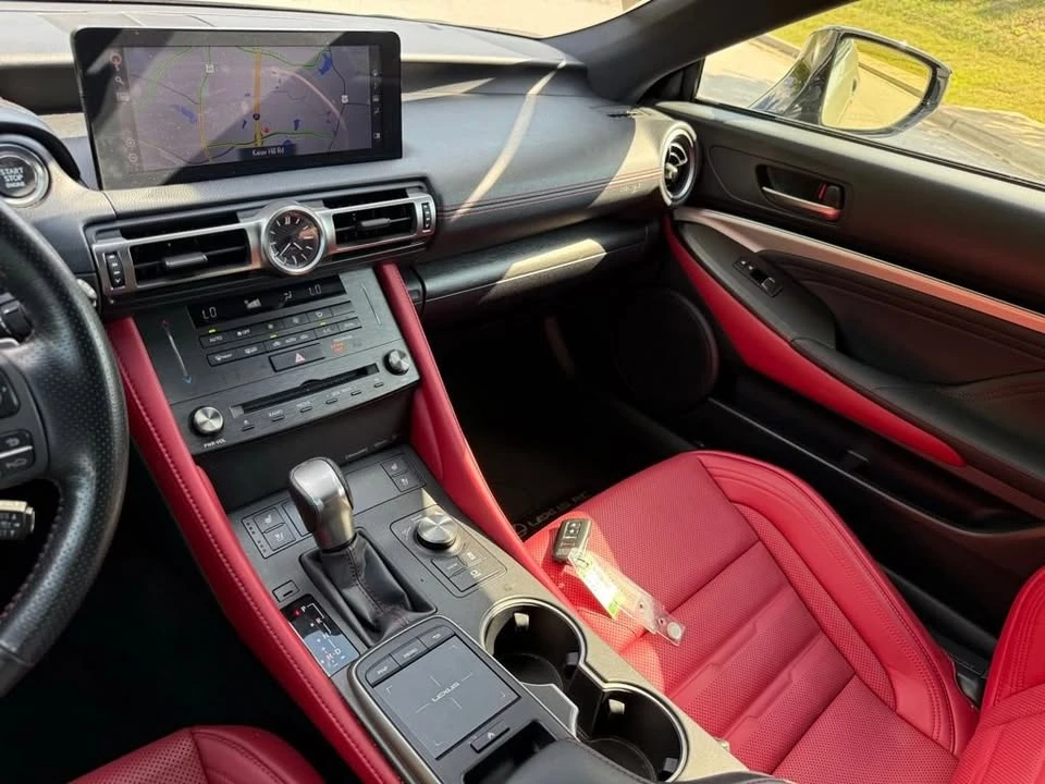 2024 Lexus RC - Image 8 of 20