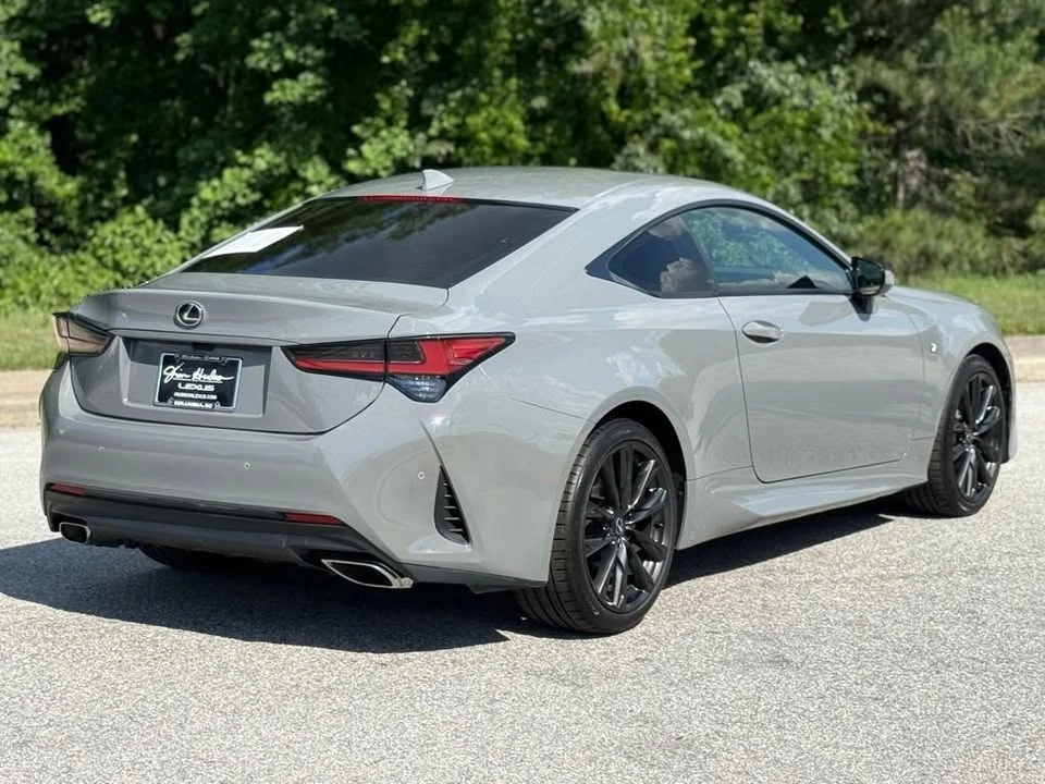 2024 Lexus RC - Image 17 of 20