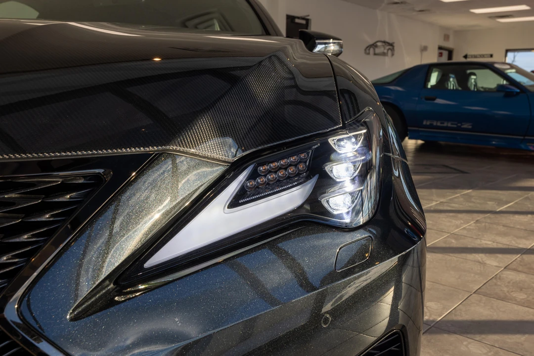 2024 Lexus RC F - Image 22 of 31