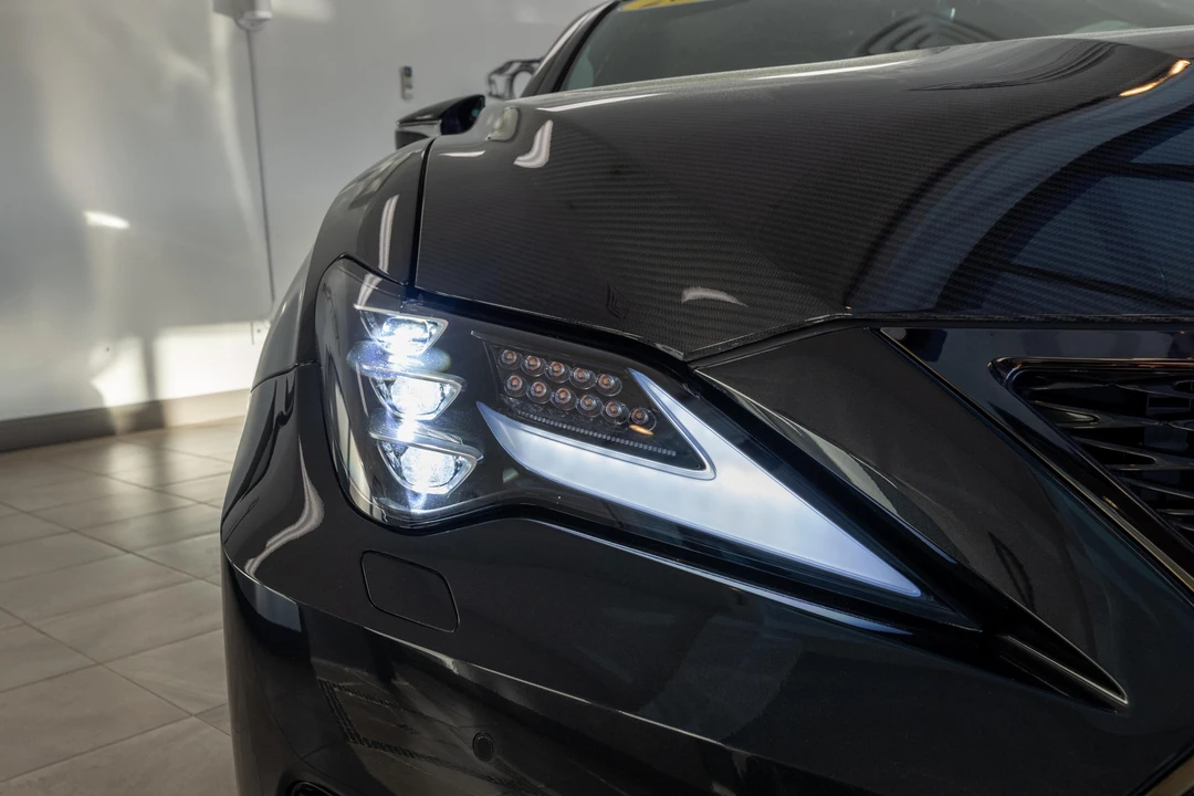 2024 Lexus RC F - Image 19 of 31