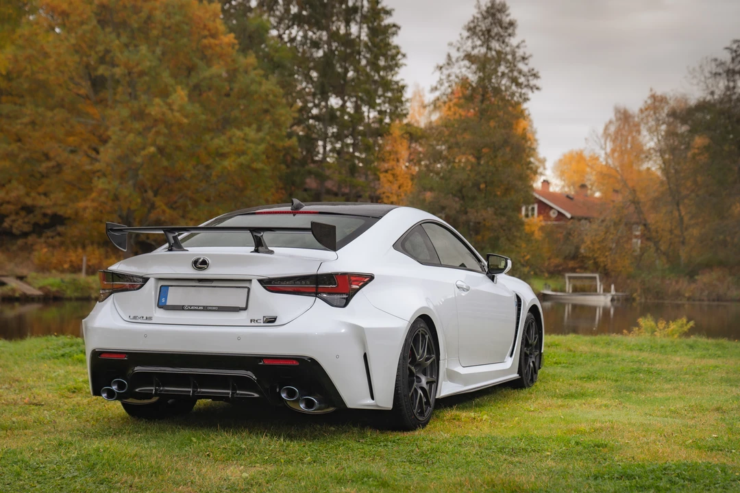 2024 Lexus RC F - Image 7 of 31