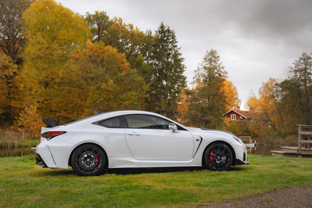2024 Lexus RC F - Image 8 of 31