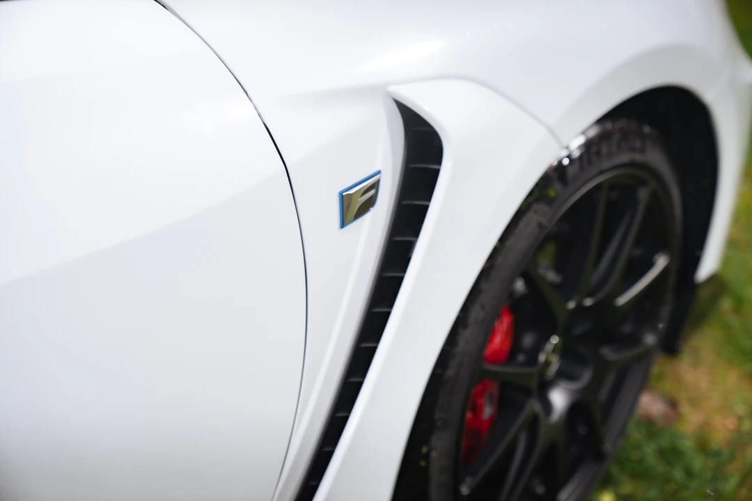 2024 Lexus RC F - Image 21 of 31