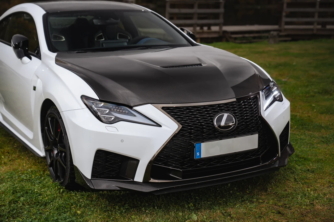 2024 Lexus RC F - Image 11 of 31