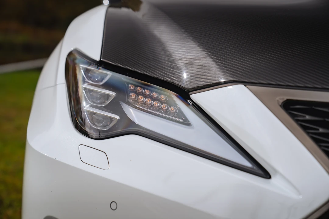 2024 Lexus RC F - Image 13 of 31