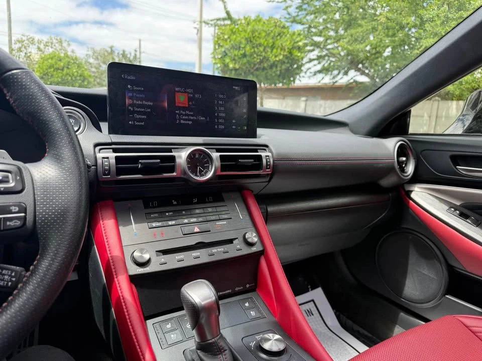 2024 Lexus RC - Image 12 of 13