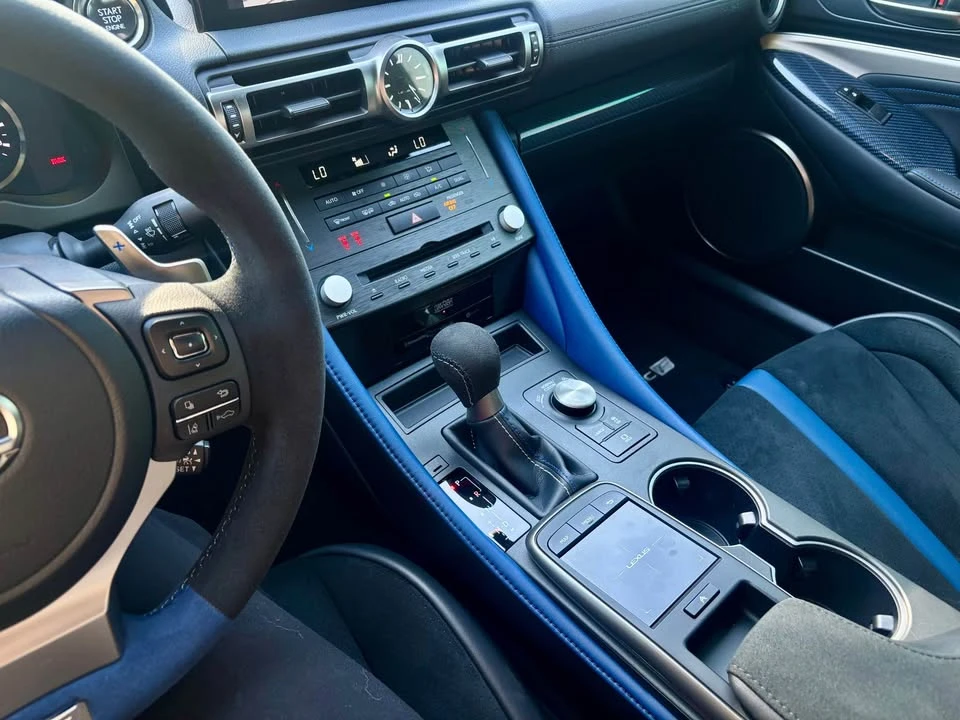 2024 Lexus RC F - Image 10 of 11