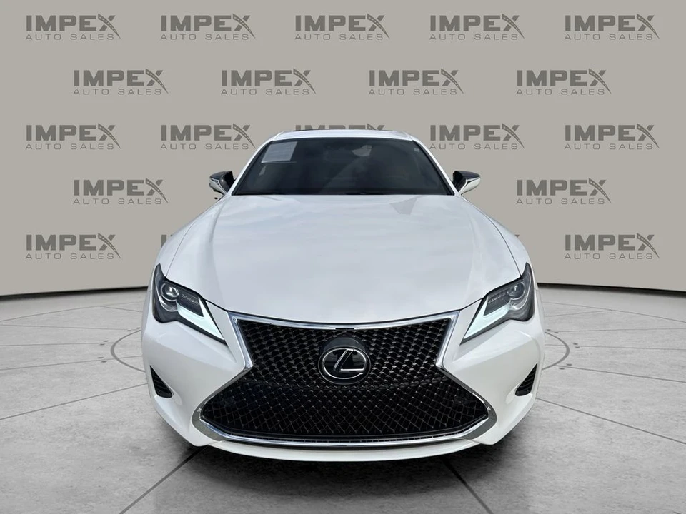 2024 Lexus RC - Image 8 of 12