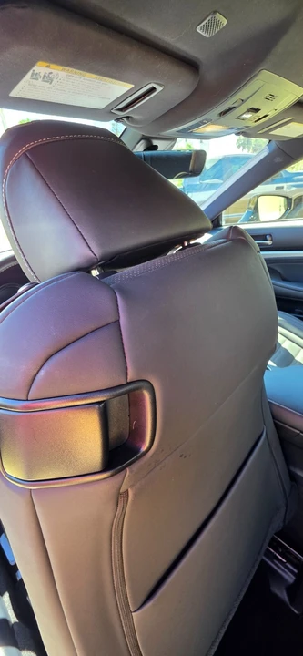 2024 Lexus RC - Image 18 of 31