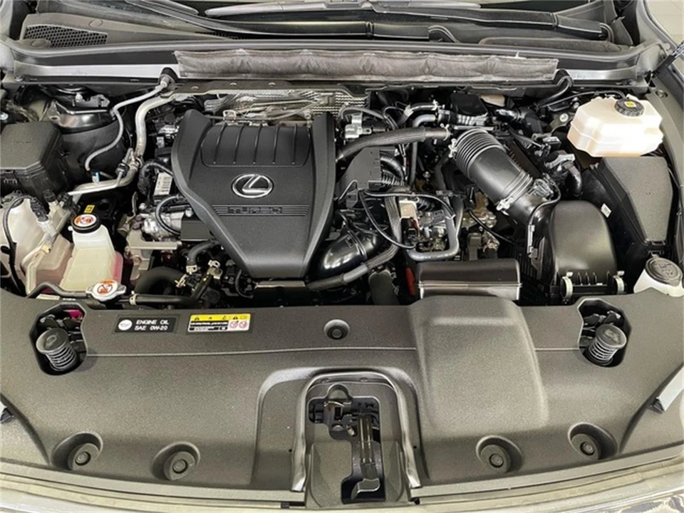 2024 Lexus RX 5th Gen - Image 19 of 31