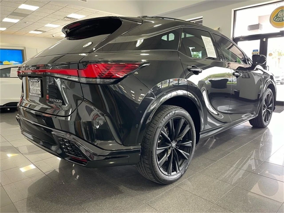 2024 Lexus RX 5th Gen - Image 5 of 31