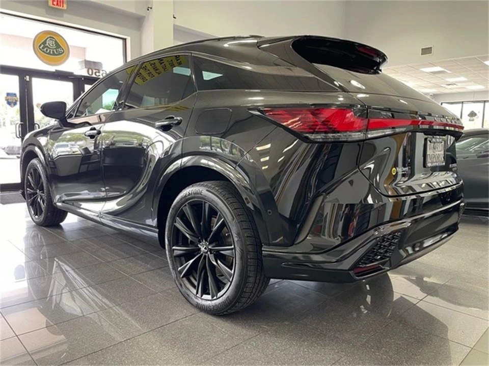 2024 Lexus RX 5th Gen - Image 3 of 31