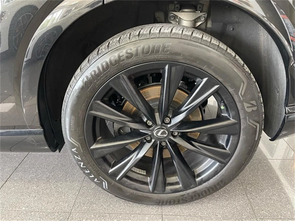 2024 Lexus RX 5th Gen - Image 22 of 31