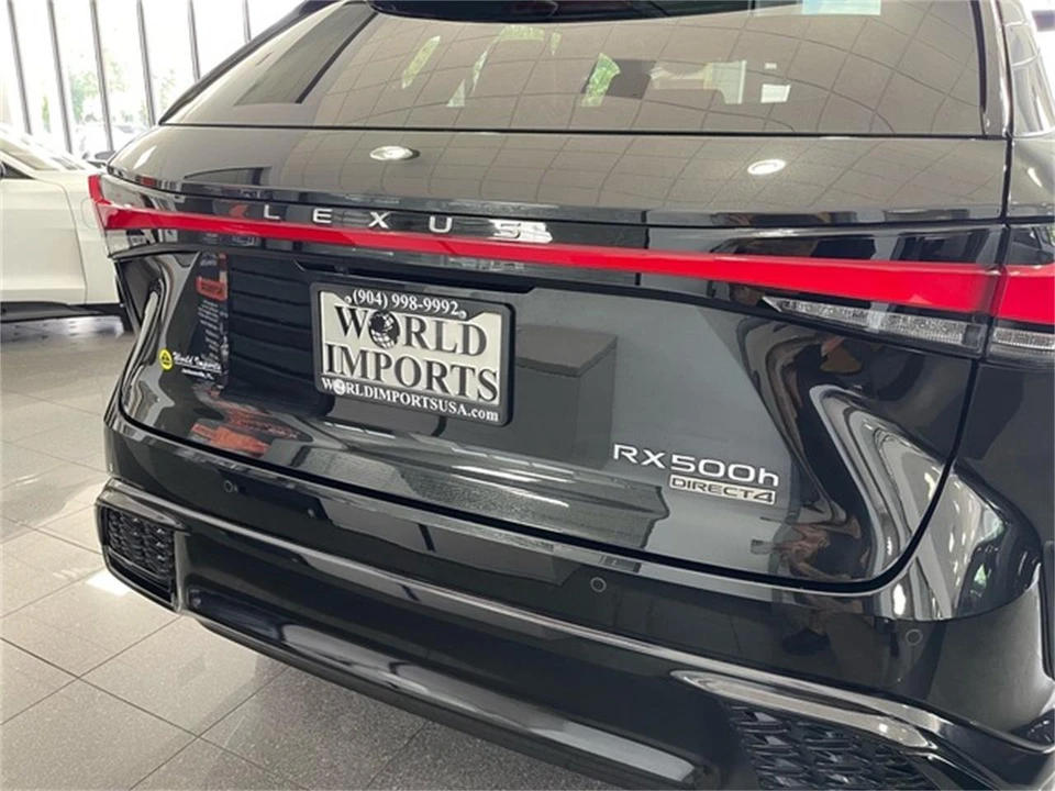 2024 Lexus RX 5th Gen - Image 18 of 31