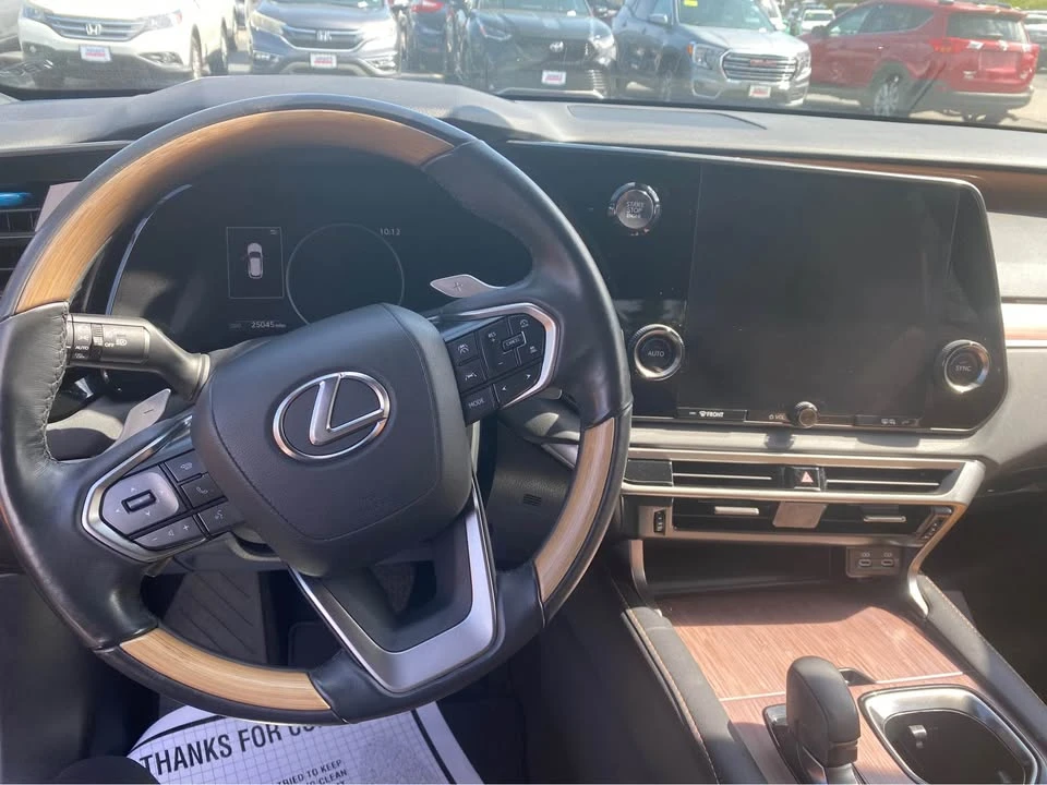 2024 Lexus RX 5th Gen - Image 10 of 11