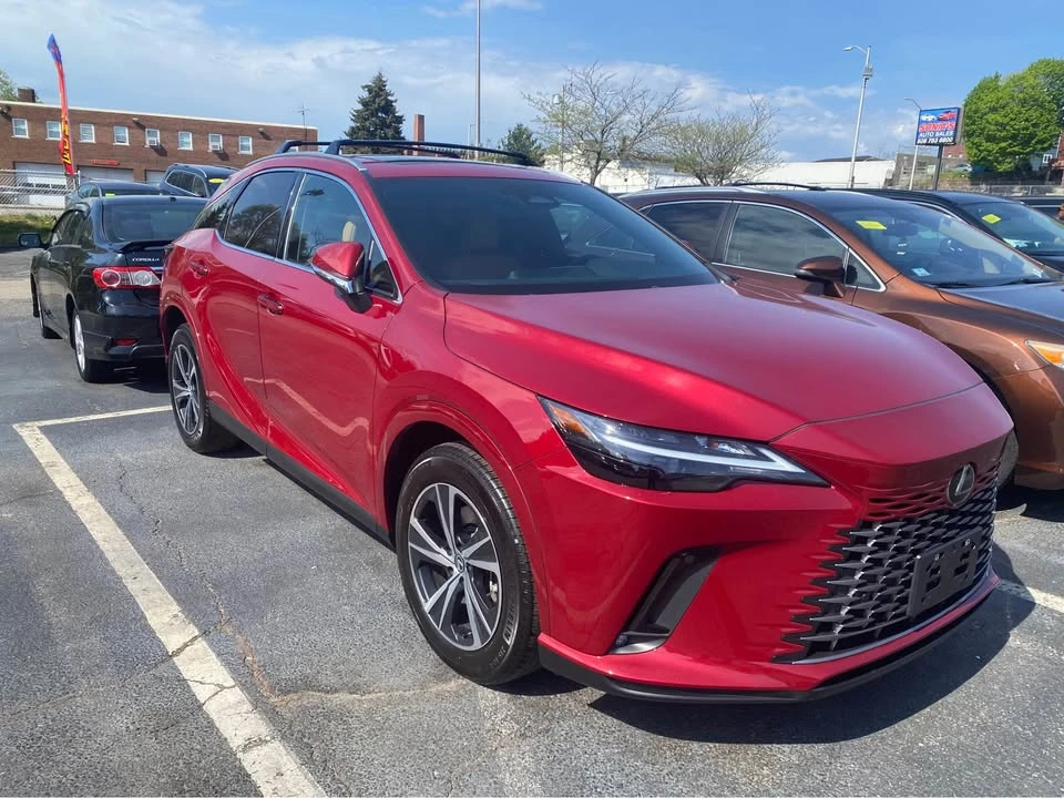 2024 Lexus RX 5th Gen - Image 2 of 11