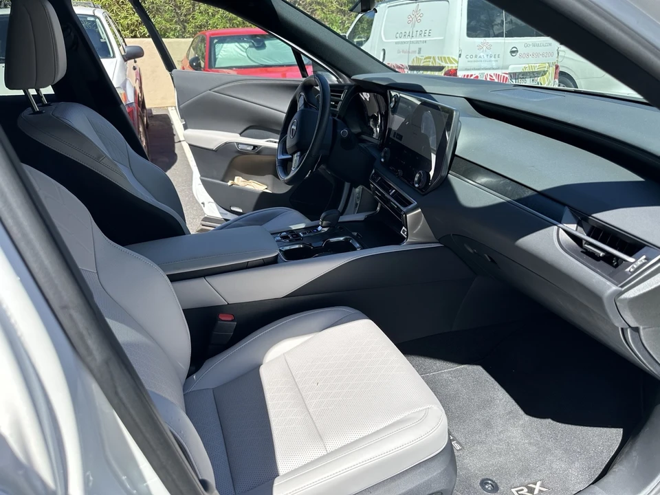 2024 Lexus RX 5th Gen - Image 6 of 9