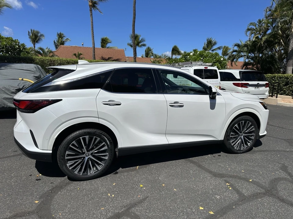2024 Lexus RX 5th Gen - Image 2 of 9